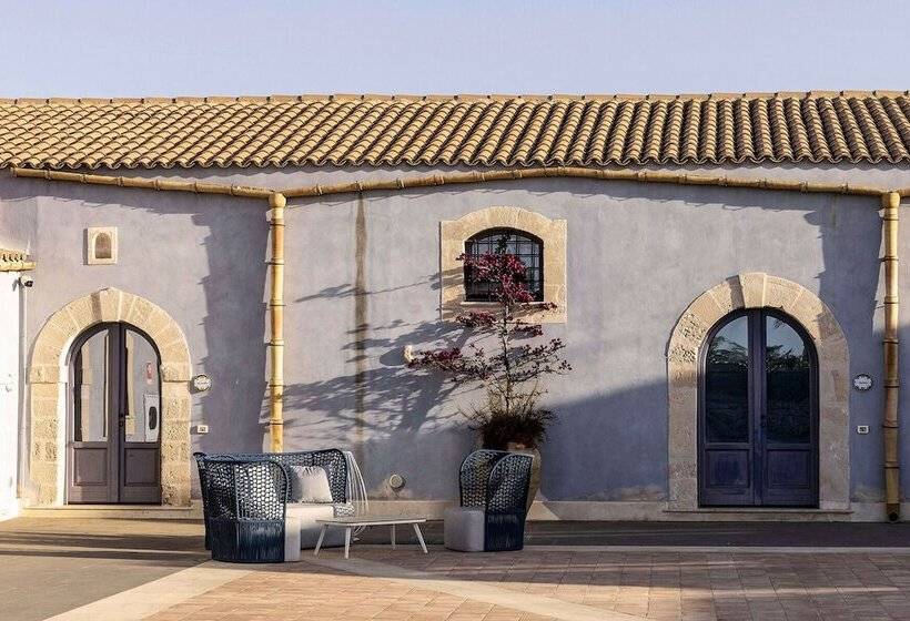 سوییت جونیور, Masseria Del Carrubo