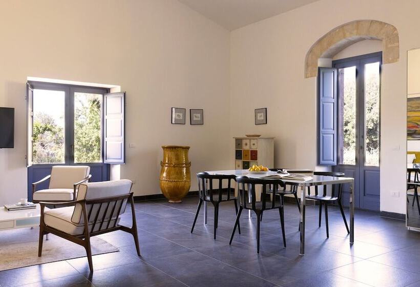 سوییت اجرایی, Masseria Del Carrubo