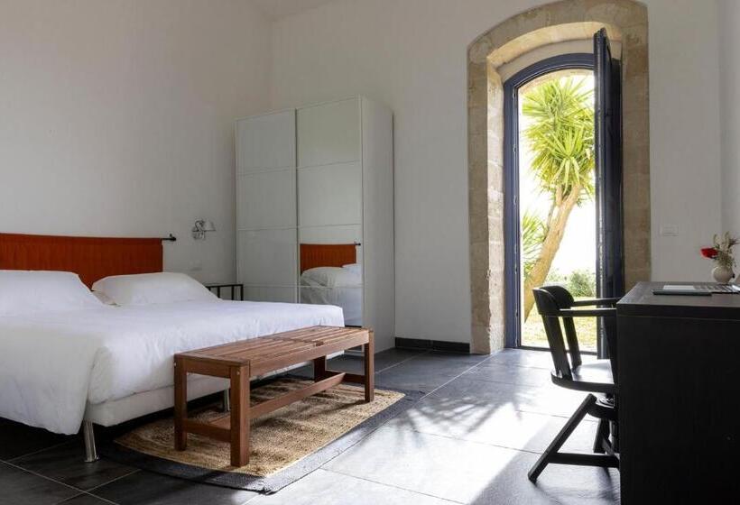 سوییت لوکس, Masseria Del Carrubo