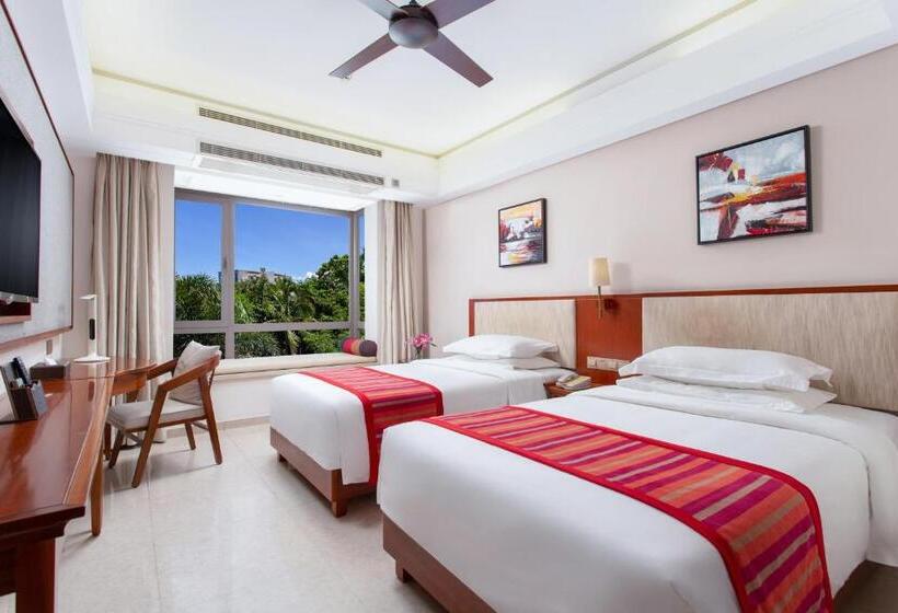 اتاق سوپریور با تخت بزرگ, Sanya Seacube Holiday
