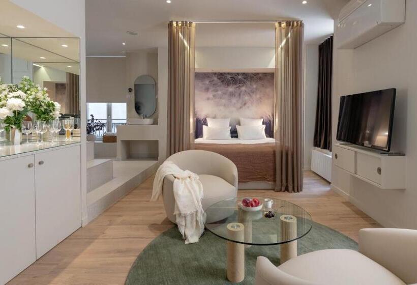 سوییت سوپریور, Mihotel Sala