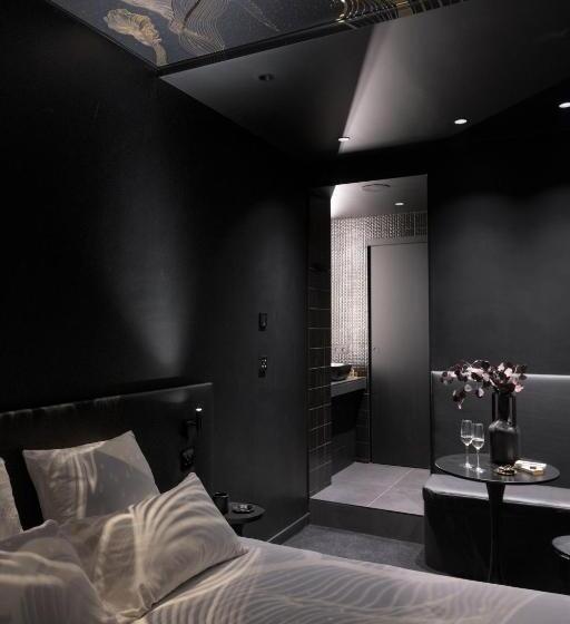 سوییت جونیور, Mihotel Sala