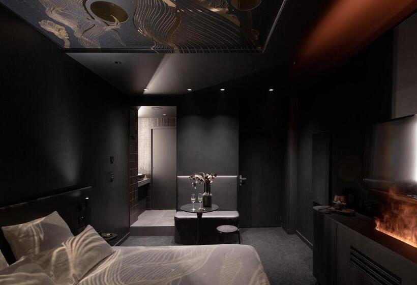 سوییت جونیور, Mihotel Sala