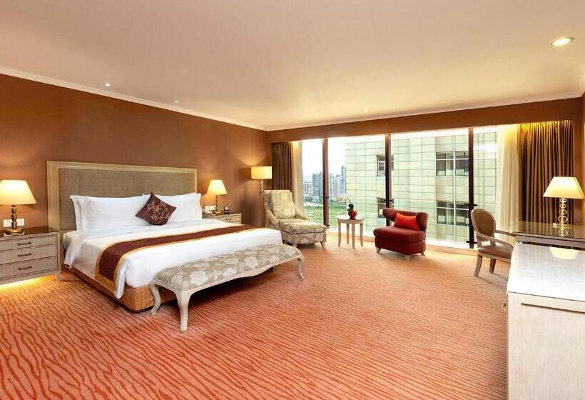 اتاق لوکس با تخت بزرگ, Similan Hotel Zhuhai Gongbei Port