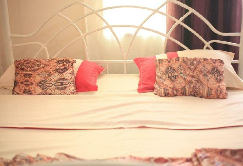 اتاق استاندارد یک نفره, Emmas  Guest House