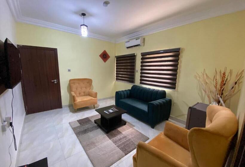 سوییت اجرایی, Mok Apartments & Suites