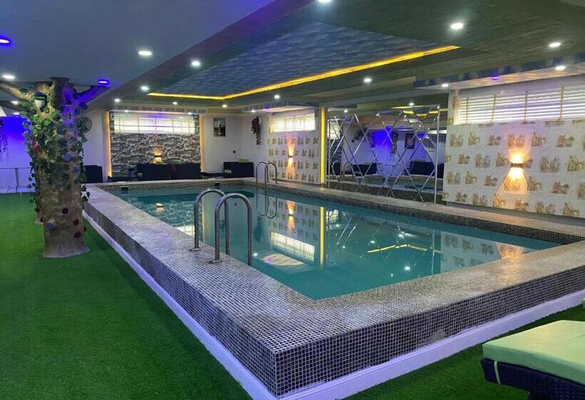 اتاق استاندارد, Mok Apartments & Suites