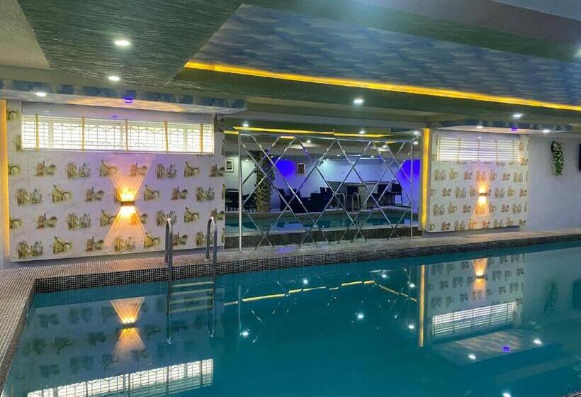 اتاق استاندارد, Mok Apartments & Suites