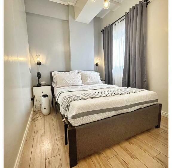 اتاق استاندارد با بالکن, 1 Br Condo In The Heart Of Naga City