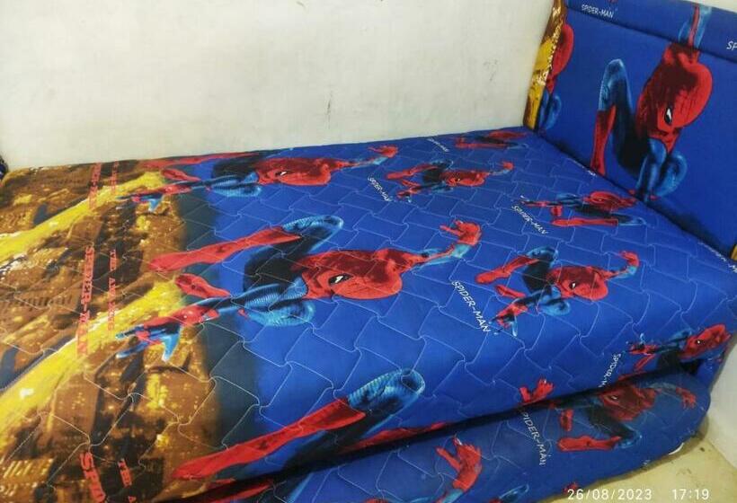 اتاق اکونومی, Spot On 93042 Lina Homestay Syariah