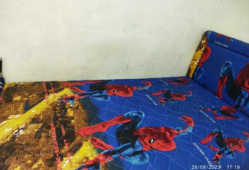 اتاق اکونومی, Spot On 93042 Lina Homestay Syariah