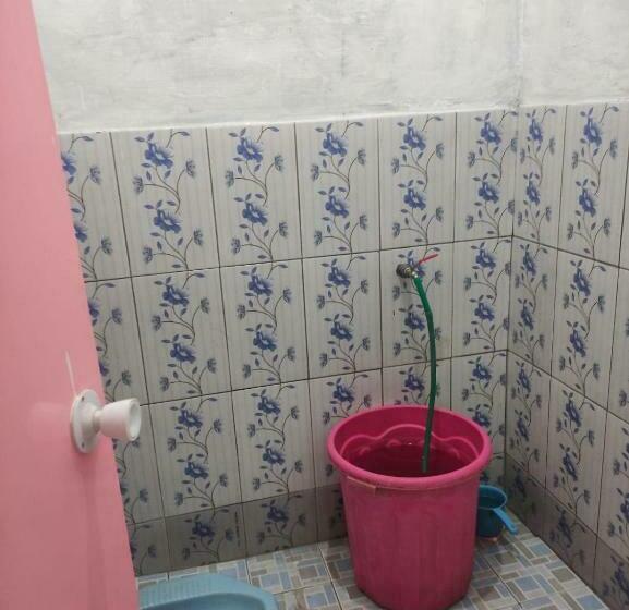 اتاق اکونومی, Spot On 93042 Lina Homestay Syariah