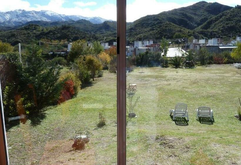 اتاق استاندارد با چشم‌انداز کوهستان, Hostería Los Naranjos