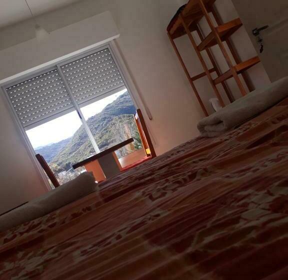اتاق استاندارد با چشم‌انداز کوهستان, Hostería Los Naranjos