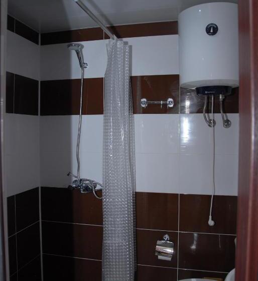 اتاق استاندارد سه نفره, Exotica
