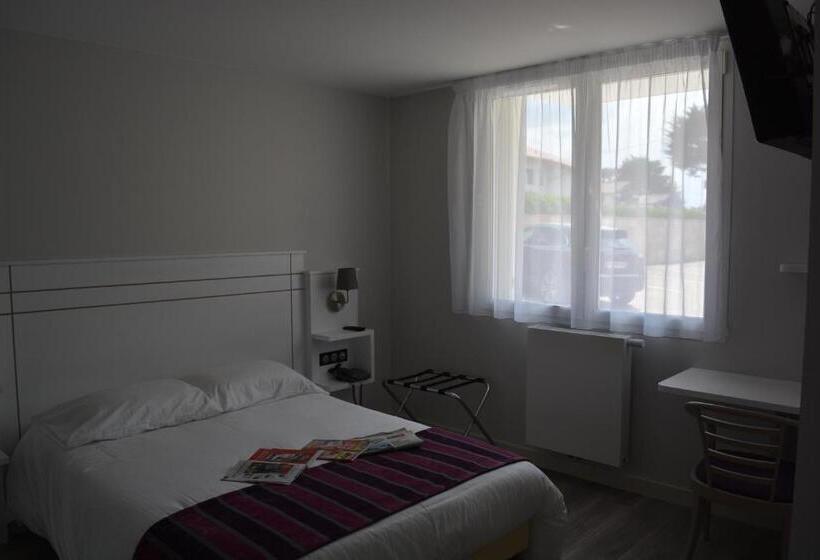 اتاق استاندارد سه نفره, Valencia