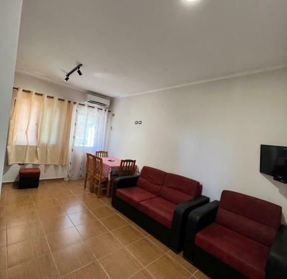 اتاق خانوادگی, Kamberi Hotel & Apartments
