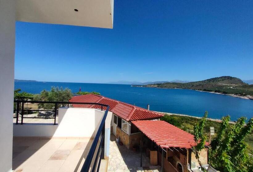 اتاق لوکس با چشم‌انداز دریا, Vila Bello