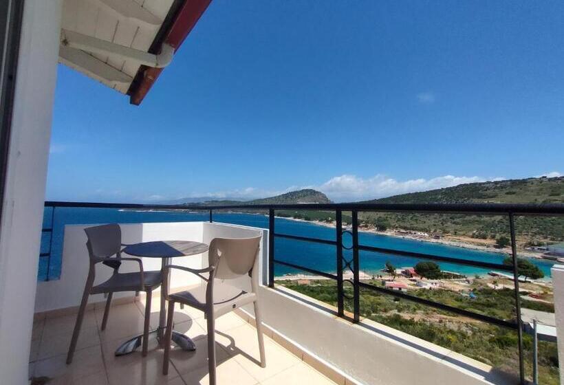 Deluxe Suite Sea View, Vila Bello