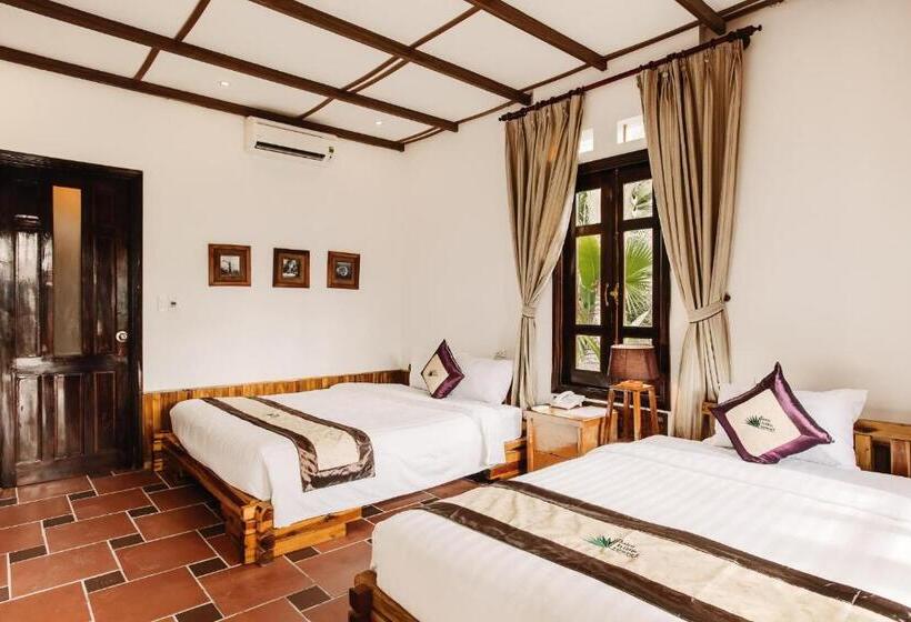 ویلای استاندارد با چشم‌انداز باغ, Palm Hills Resort