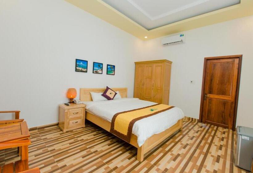 اتاق استاندارد با چشم‌انداز باغ, Palm Hills Resort