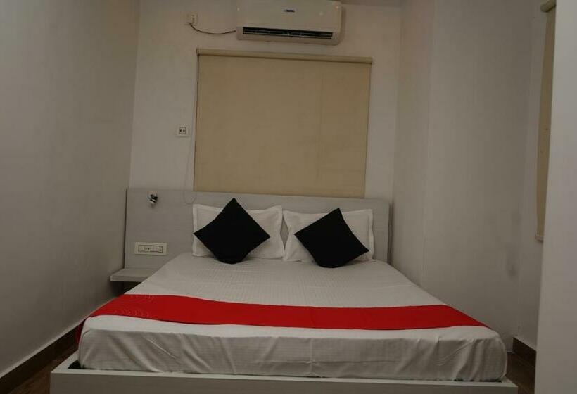 اتاق لوکس, Fabhotel Globe Express   Nr Ruby Hospital