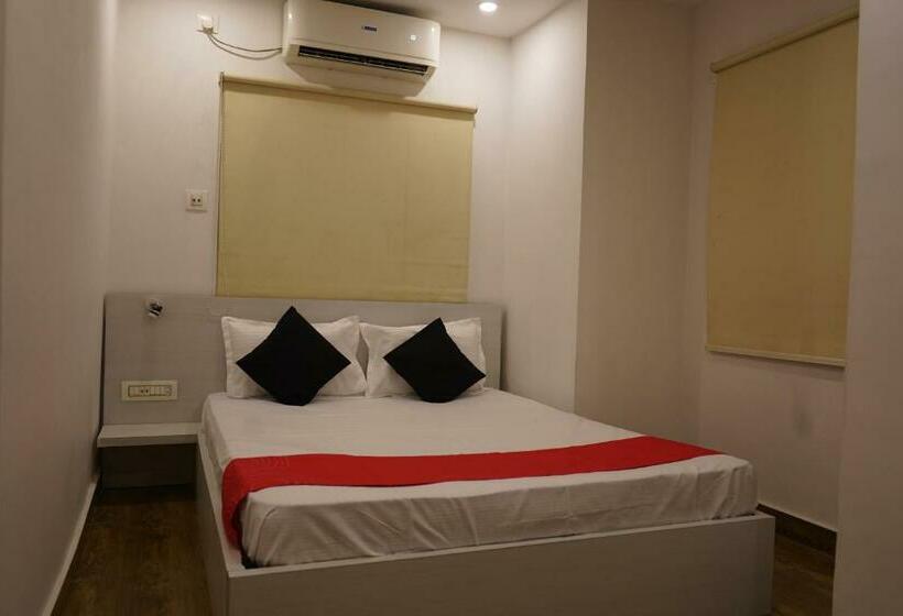 اتاق لوکس, Fabhotel Globe Express   Nr Ruby Hospital