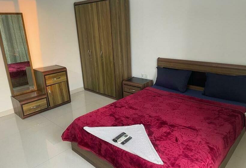 اتاق لوکس با تخت بزرگ, Royal Nest Premium