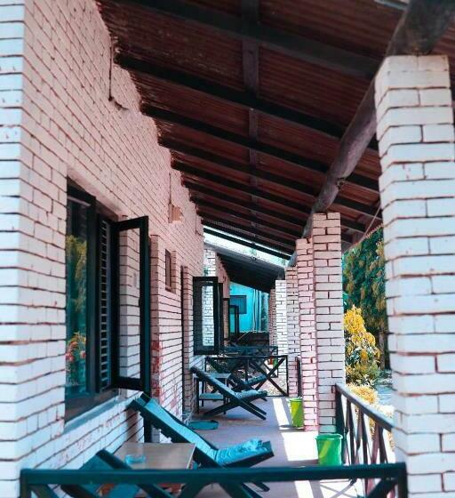 اتاق استاندارد, Safari Wildlife Lodge & Camp