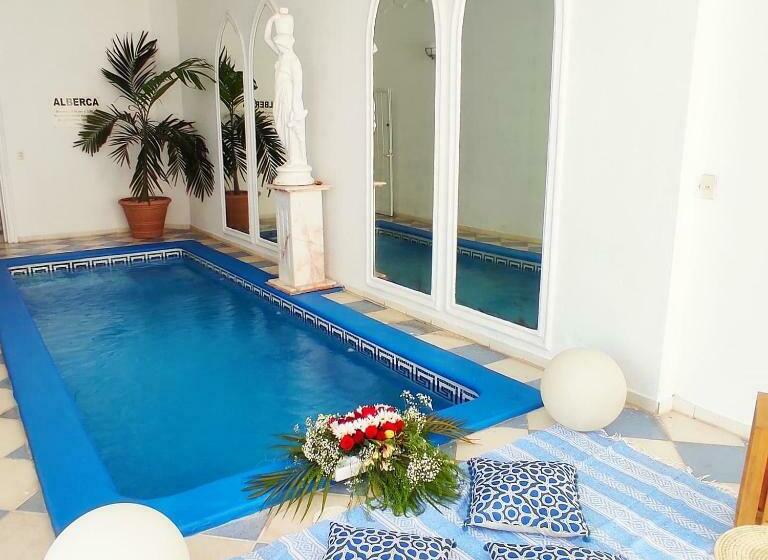 سوییت سوپریور با چشم‌انداز دریا, Villas Paradise