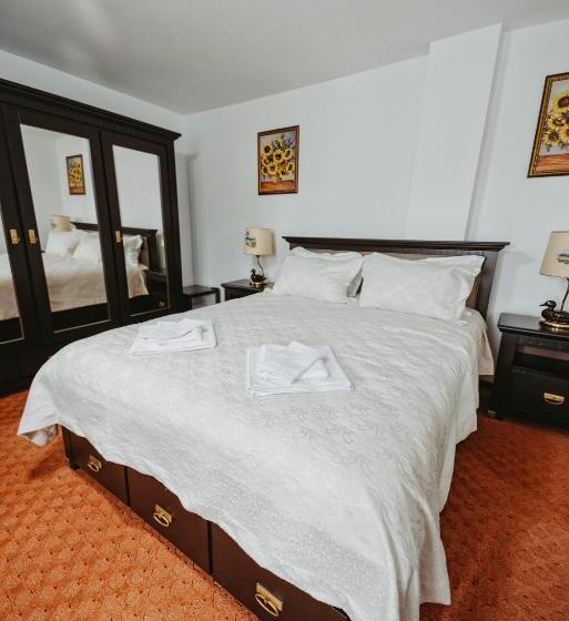 اتاق استاندارد با تخت بزرگ, Complex Turistic Constantin Bucovina