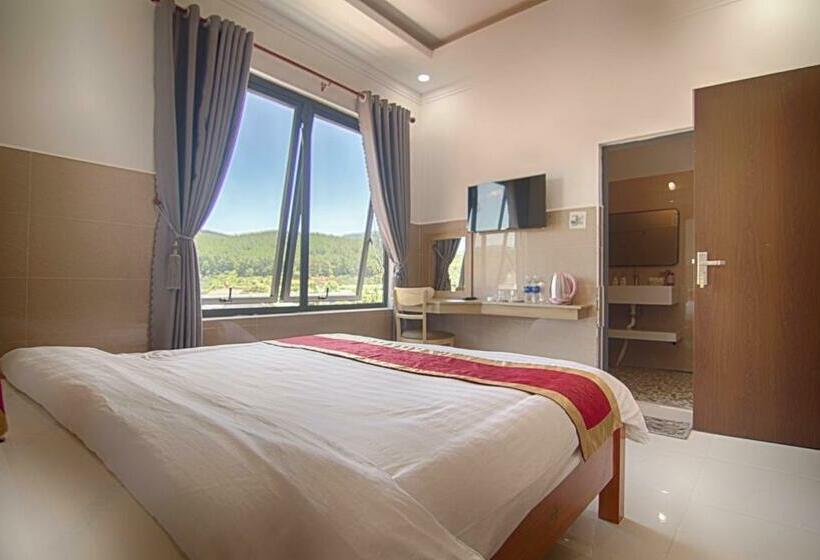 اتاق اکونومی, Hoa Mây