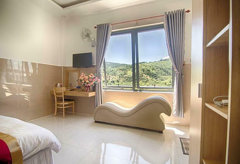 اتاق استاندارد, Hoa Mây