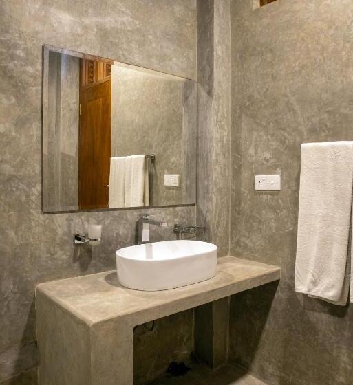Deluxe Suite King Bed, The Bliss By Epic Unawatuna