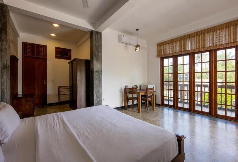 Deluxe Suite King Bed, The Bliss By Epic Unawatuna