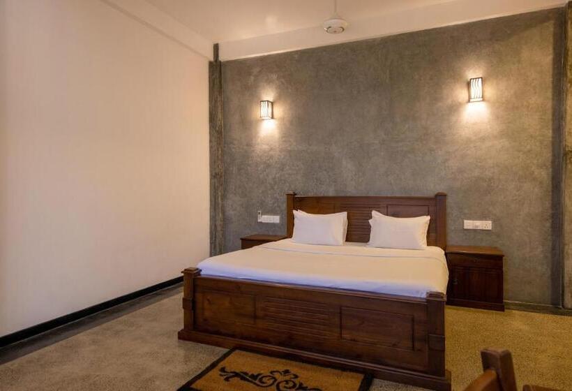 Deluxe Suite King Bed, The Bliss By Epic Unawatuna