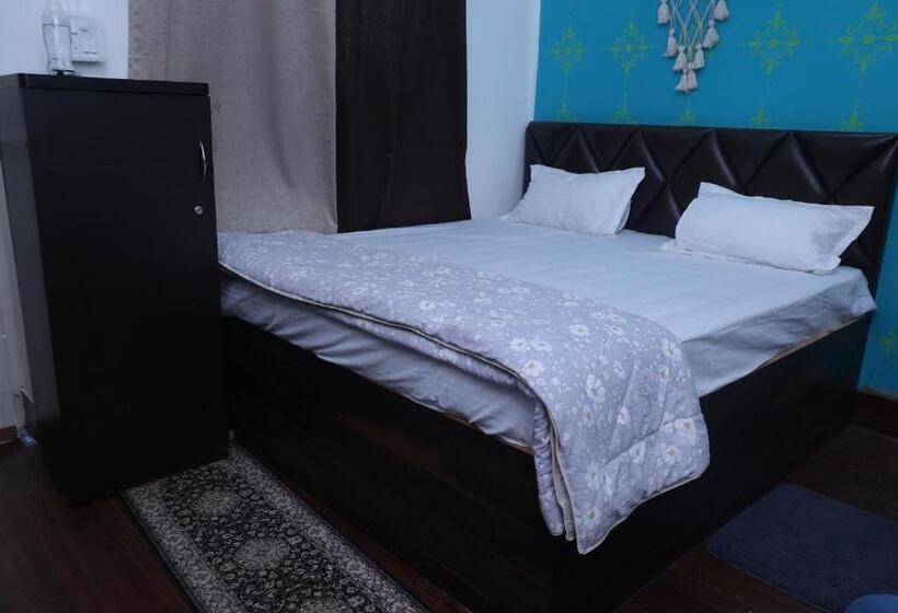 חדר דלוקס, Magpie Paying Guest House