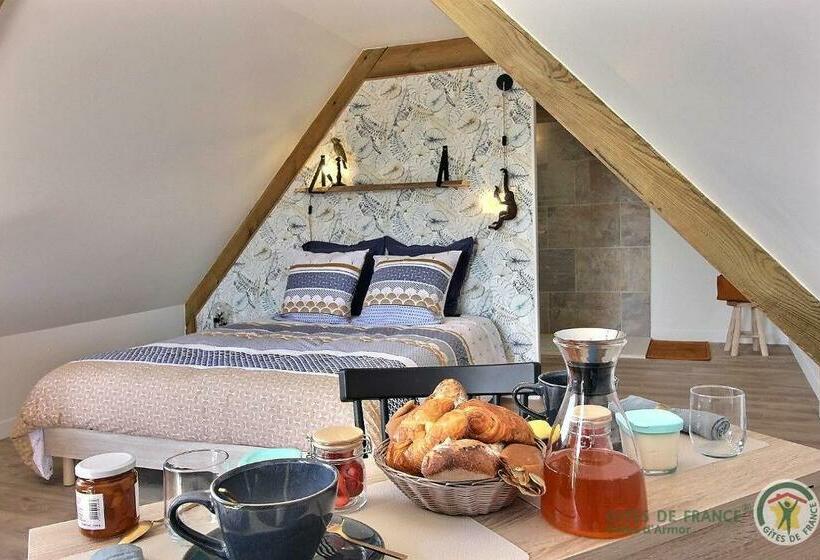 اتاق لوکس, Chambre De Kergomar