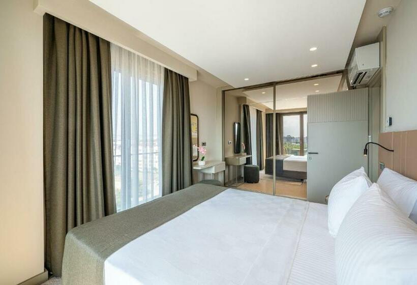 آپارتمان لوکس 1 خوابه, Casamax Suites