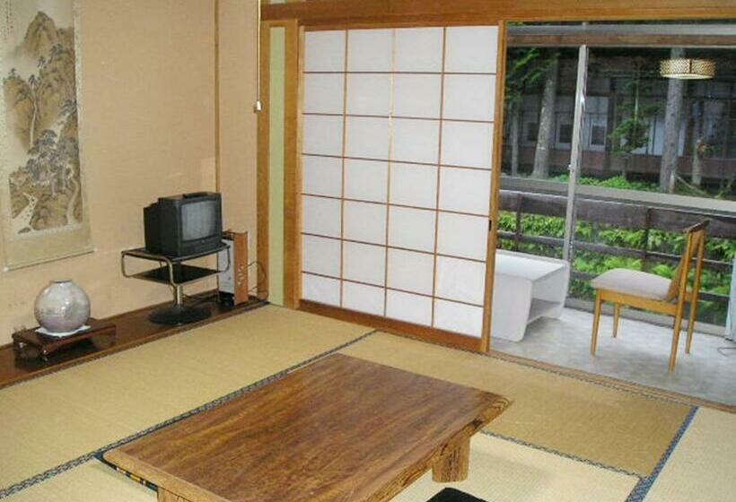 اتاق استاندارد با سرویس بهداشتی مشترک, Nakaya Ryokan