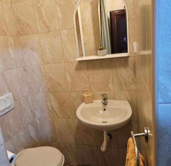 اتاق استاندارد با بالکن, Apartmani Račeta