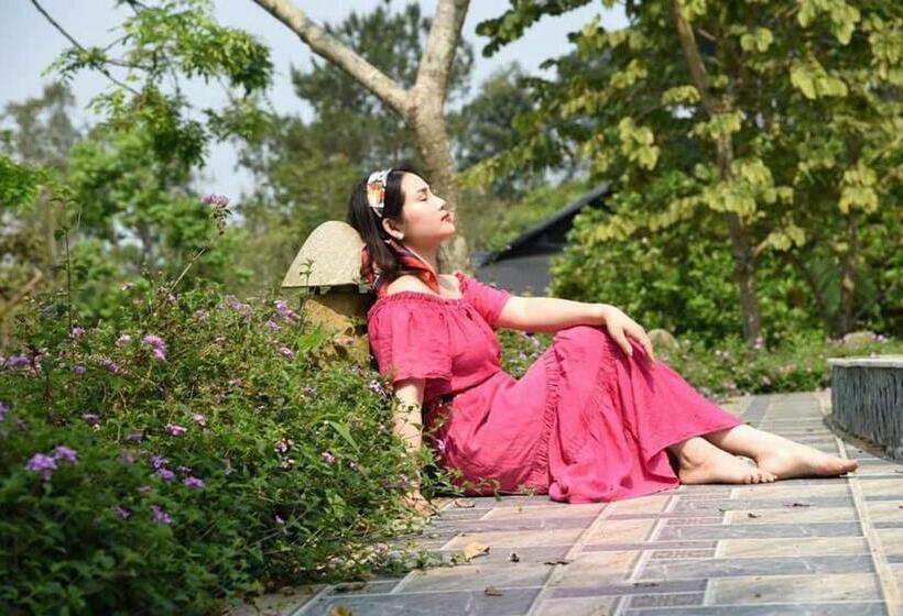 ویلای استاندارد با چشم‌انداز باغ, Tân Uyên Paradise