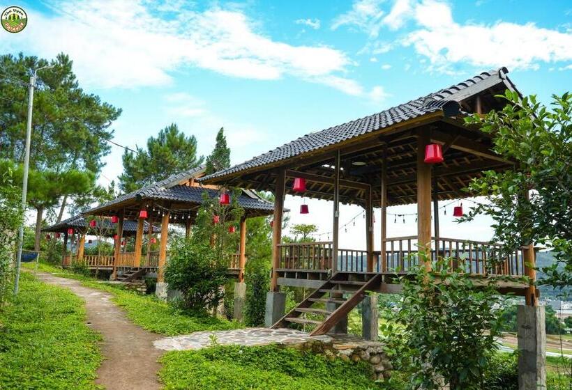 ویلای استاندارد با چشم‌انداز باغ, Tân Uyên Paradise