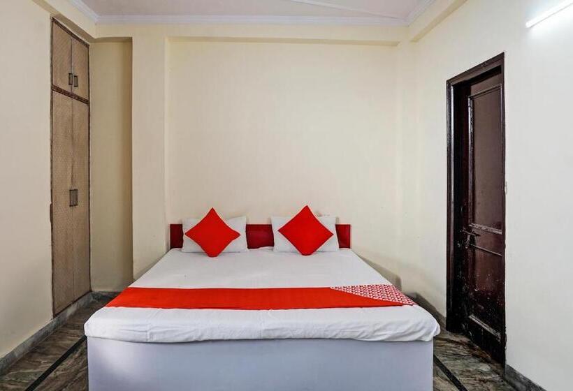 اتاق کلاسیک سه تخته, Super Hotel O Sai Residency