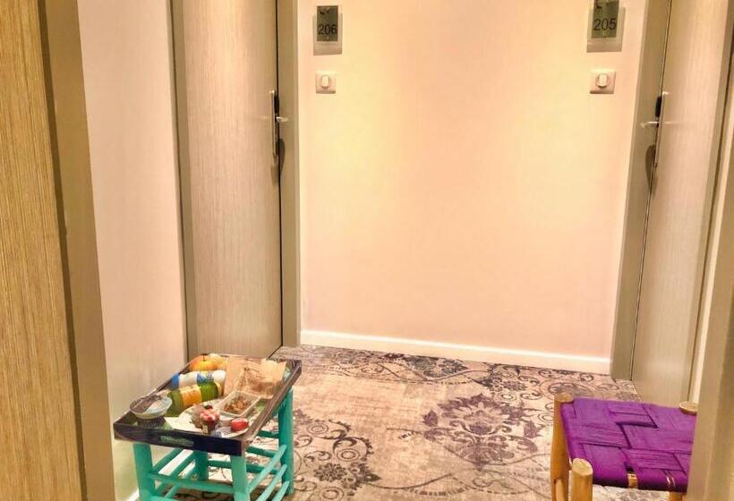 سوییت پرستیژ, Appart  Hotel La Girafe Marseille Est   Porte D Aubagne