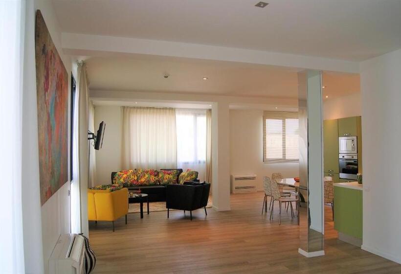 سوییت پرستیژ, Appart  Hotel La Girafe Marseille Est   Porte D Aubagne