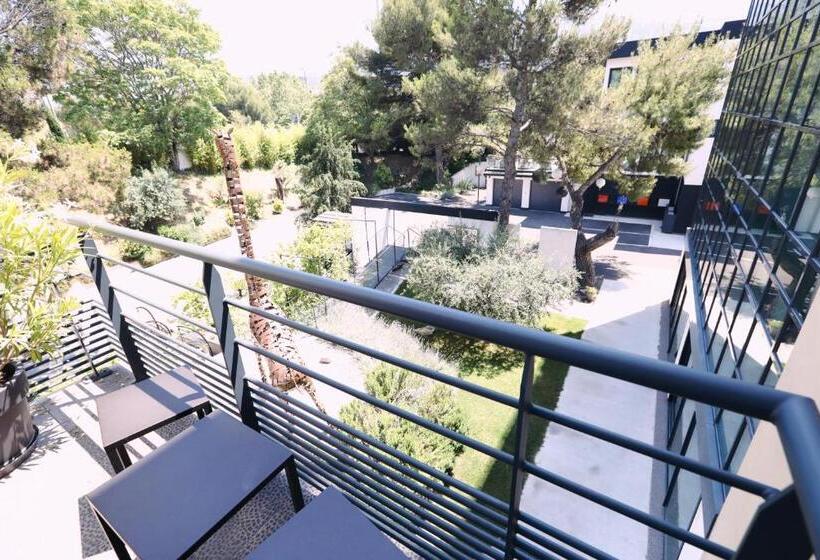 اتاق استاندارد با تراس, Appart  Hotel La Girafe Marseille Est   Porte D Aubagne