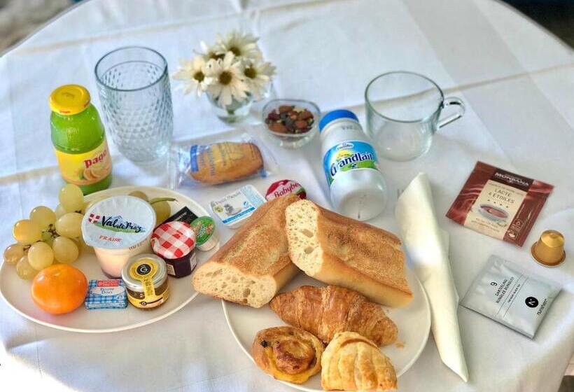 اتاق استاندارد با تراس, Appart  Hotel La Girafe Marseille Est   Porte D Aubagne