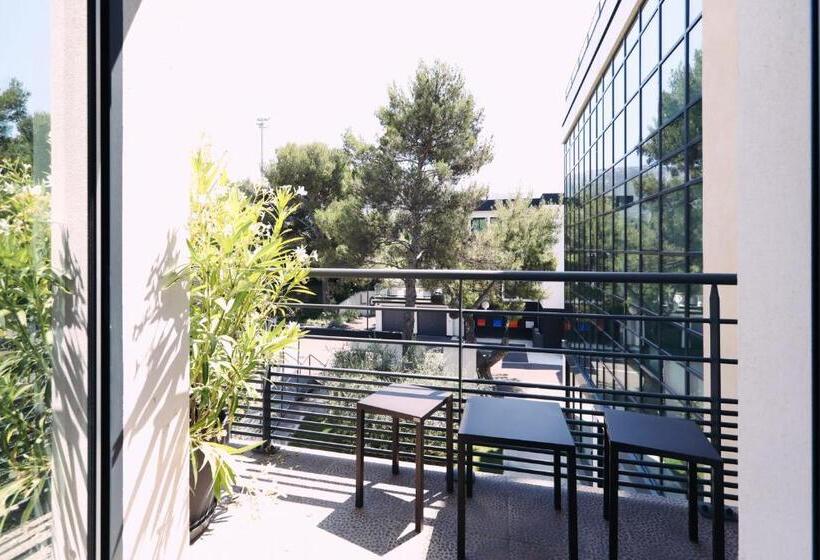 اتاق استاندارد با بالکن, Appart  Hotel La Girafe Marseille Est   Porte D Aubagne