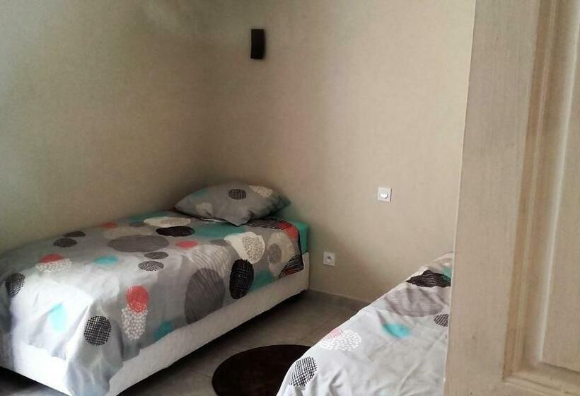 اتاق خانوادگی, Chambres D Hôtes Du Villaret